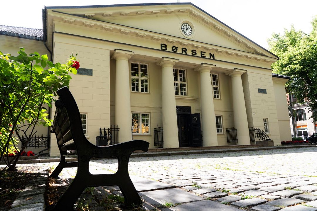 Oslo Børs åpner uken med forsiktig optimisme: Et blikk på kvartalsrapportene