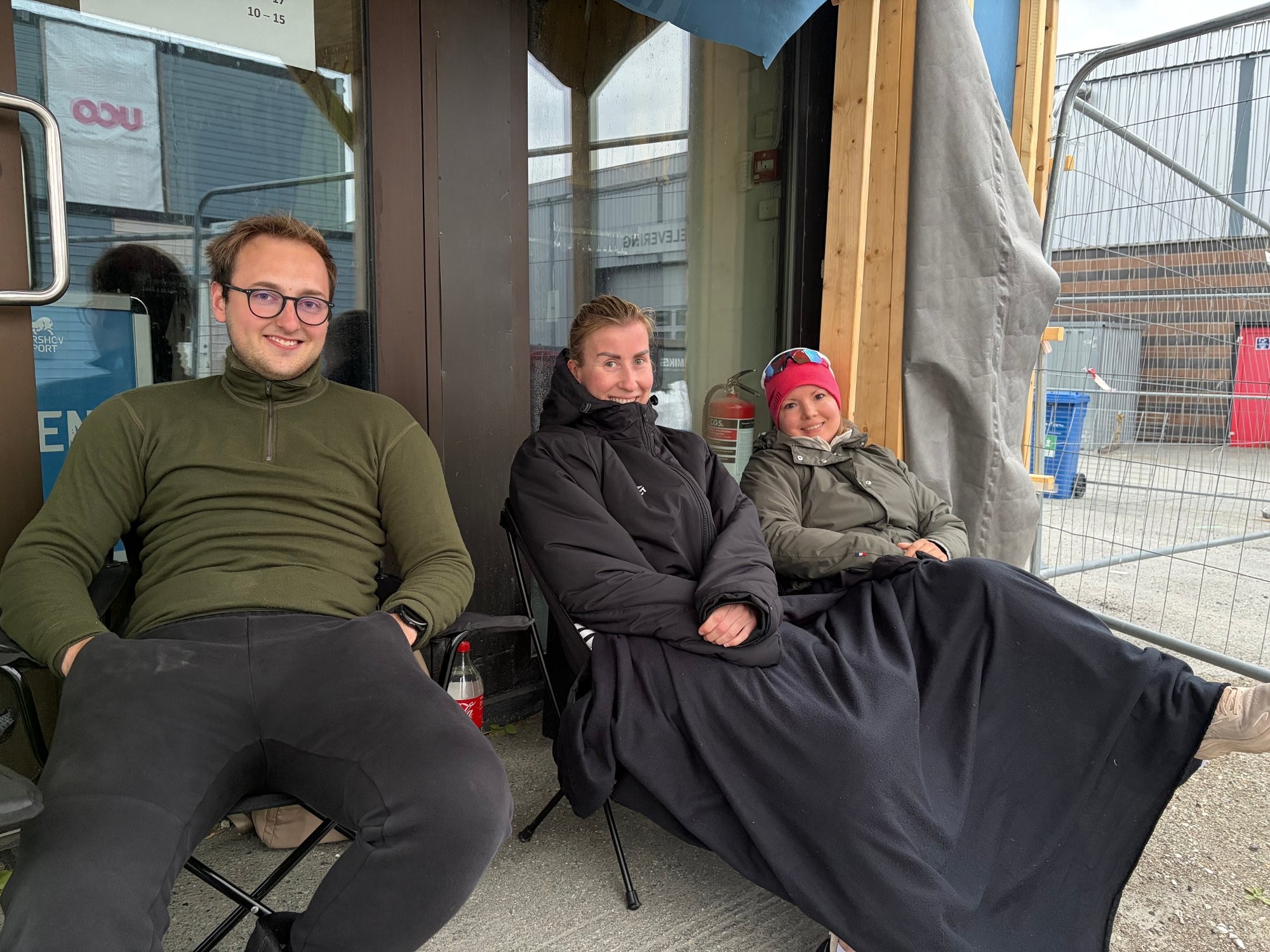 Drakthysteriet i Tromsø: En natt i kø for å sikre seg den historiske landslagsdrakten